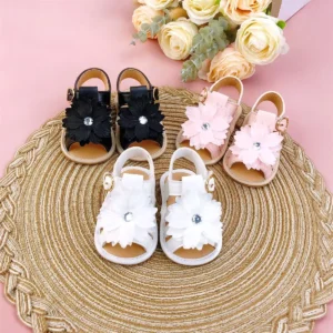 1 Pair Of Cute Girls' Summer Cartoon Flower Sandals With Soft Sole and Hook and Loop Closure For Children's Walking Shoes